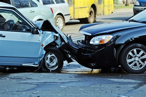 Common Causes of Car Accidents: What to Watch for While Driving